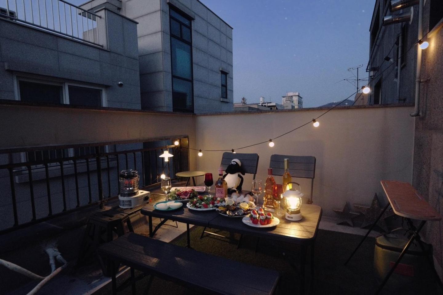 H House Yeonnam Apartment Seoul Bagian luar foto