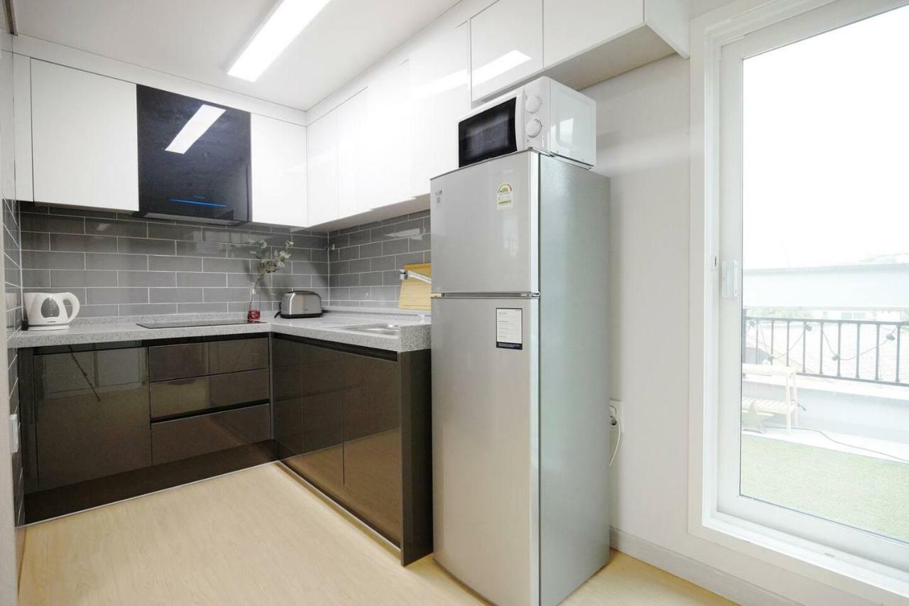 H House Yeonnam Apartment Seoul Bagian luar foto