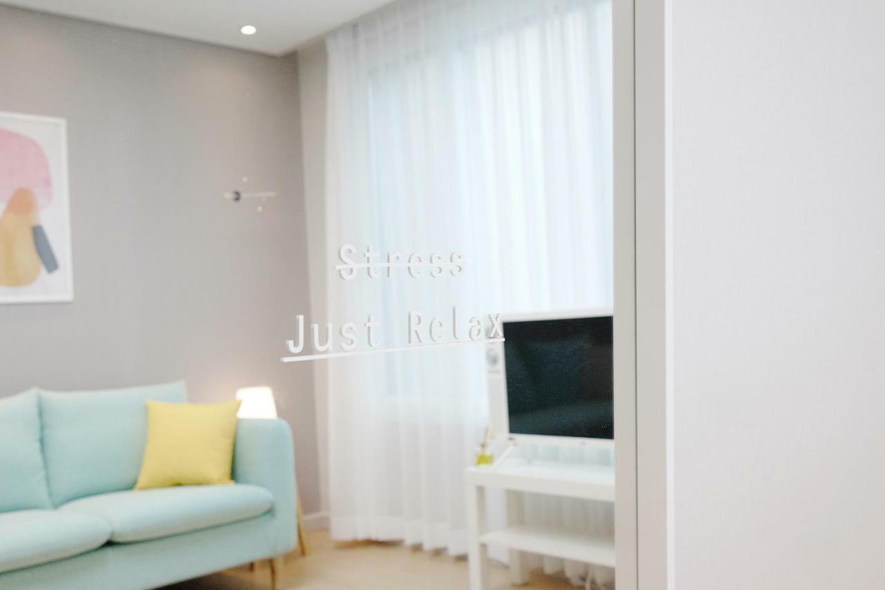 H House Yeonnam Apartment Seoul Bagian luar foto