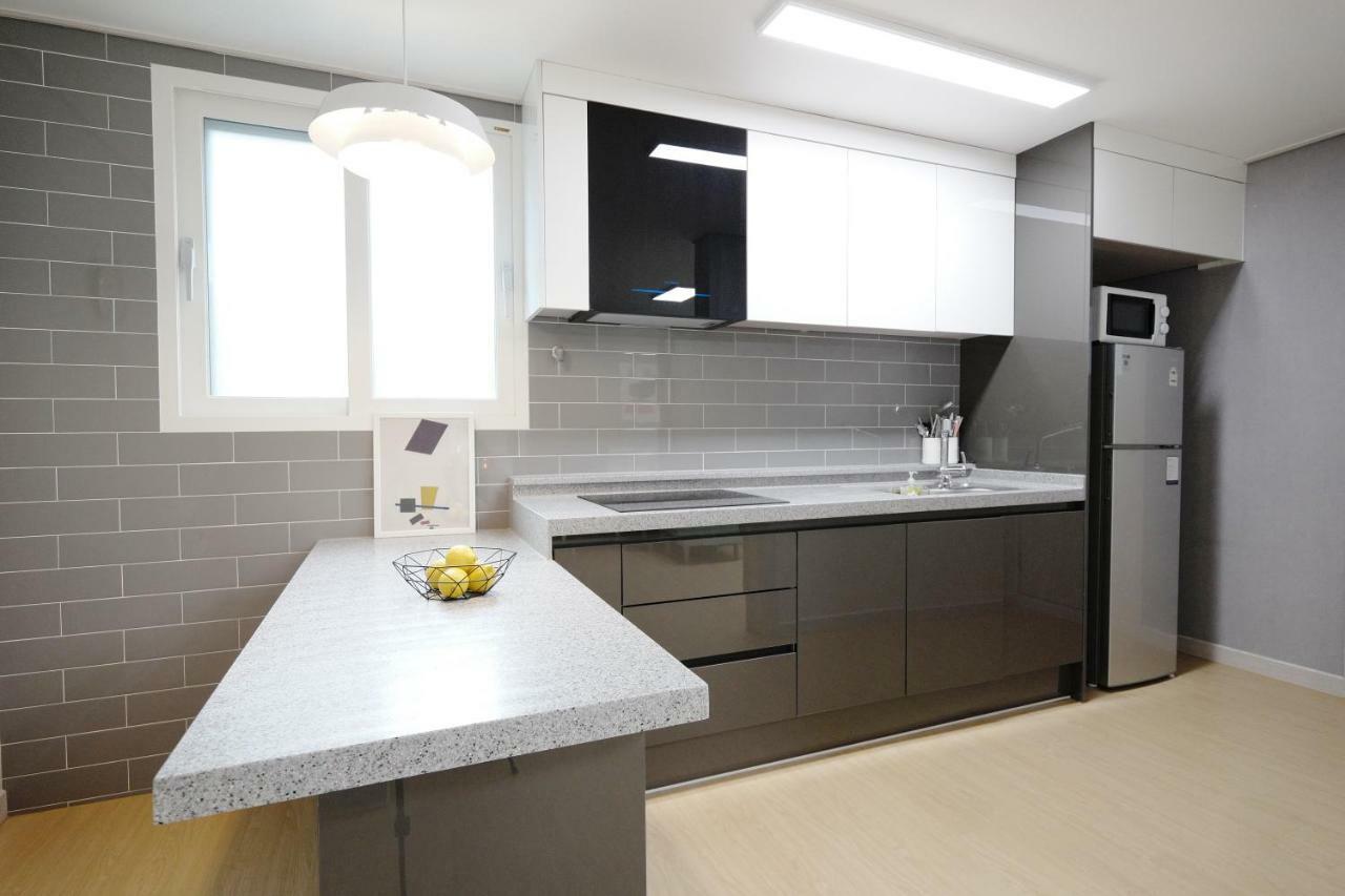 H House Yeonnam Apartment Seoul Bagian luar foto